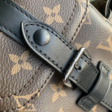 Christopher M82769 14x19x6cm tela monogram (1)